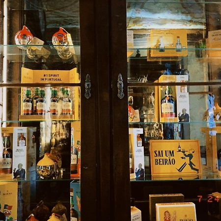 Pharmacia Guesthouse Coimbra Bagian luar foto
