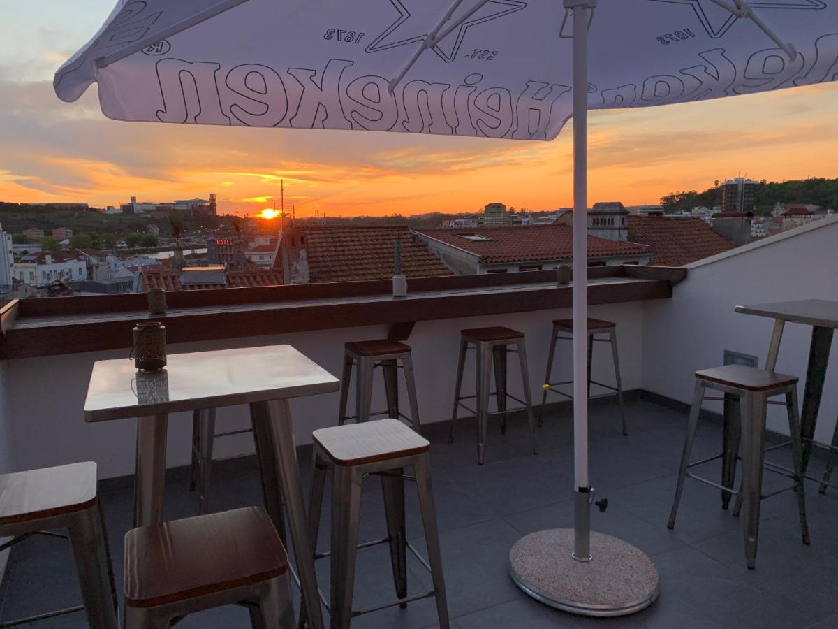 Pharmacia Guesthouse Coimbra Bagian luar foto