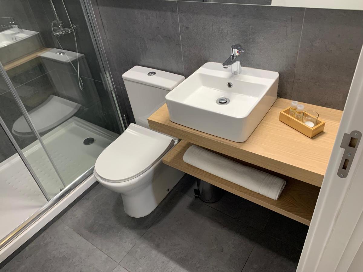Pharmacia Guesthouse Coimbra Bagian luar foto