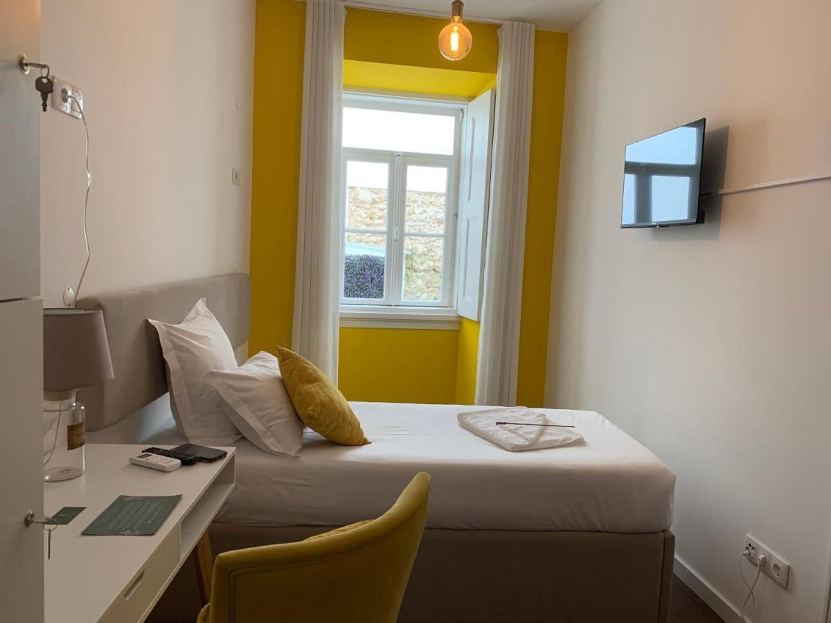 Pharmacia Guesthouse Coimbra Bagian luar foto